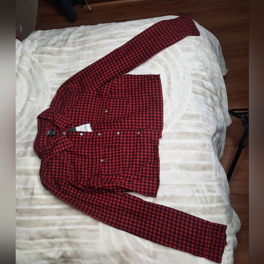 Wild Fable Crop Flannel Pearl Snap